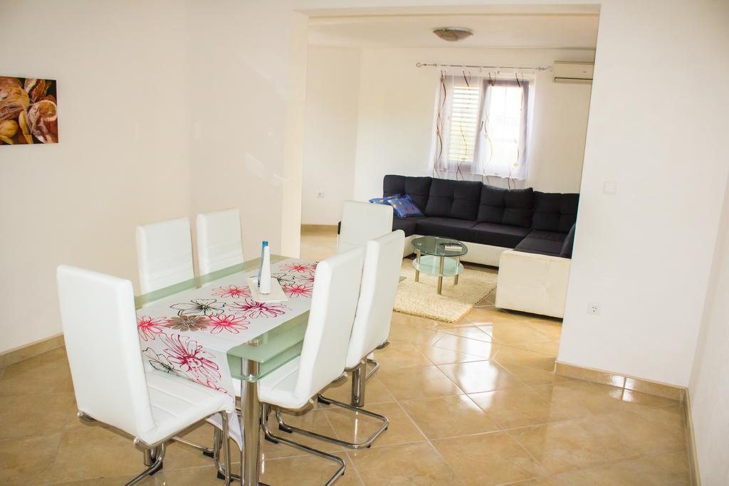 Vasto Apartments Каштела Номер фото