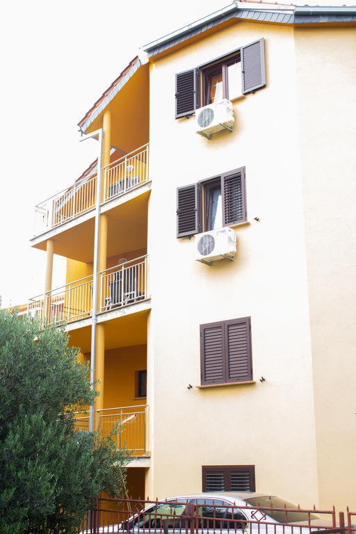 Vasto Apartments Каштела Экстерьер фото