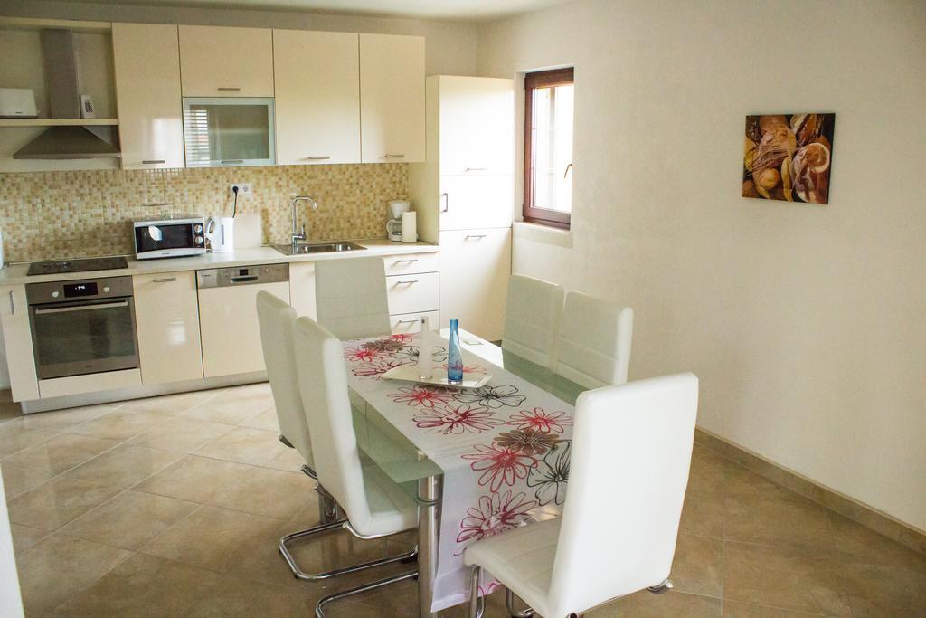 Vasto Apartments Каштела Номер фото
